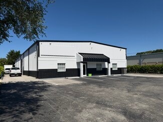 More details for 5600 Zip Dr, Fort Myers, FL - Industrial for Sale