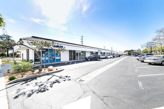 12848 Paramount Blvd, Downey, CA à louer Photo du bâtiment- Image 1 de 14