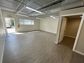 6225 Johnson St, Hollywood, FL for lease Interior Photo- Image 2 of 7