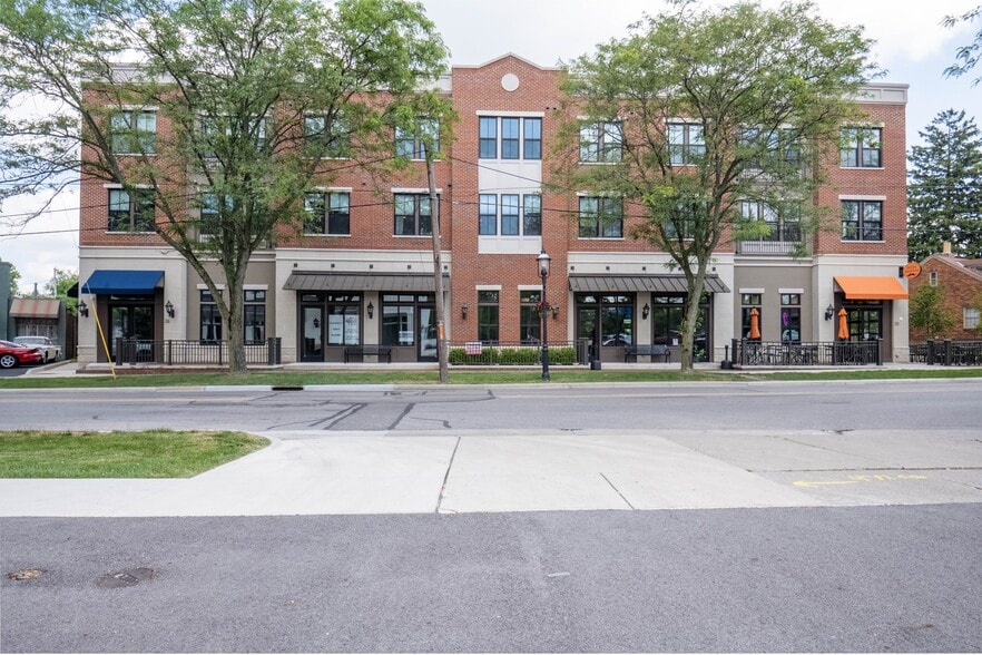 18 W Waterloo St, Canal Winchester, OH for lease - Building Photo - Image 2 of 12