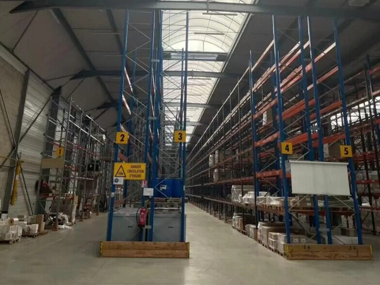 Bureau dans Argenteuil à louer - Photo intérieure - Image 2 de 5