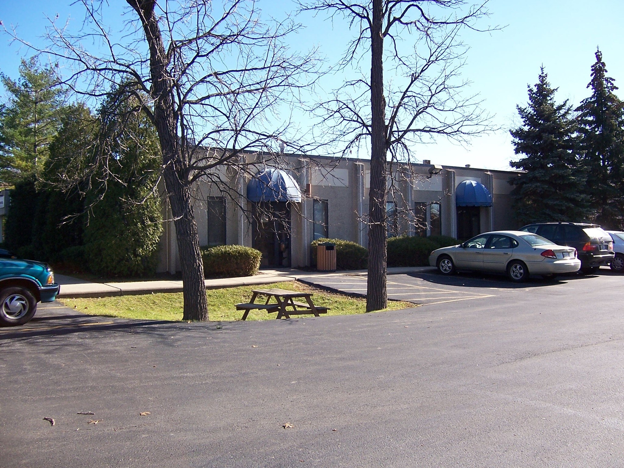 214 Washington St, Ingleside, IL à vendre Photo principale- Image 1 de 1