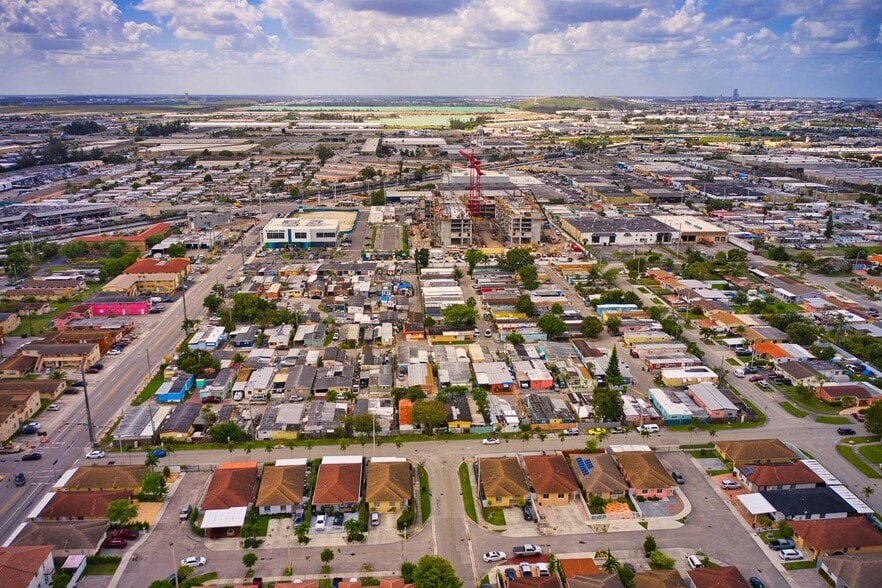 1401 W 29th St, Hialeah, FL à vendre - Aérien - Image 2 de 4