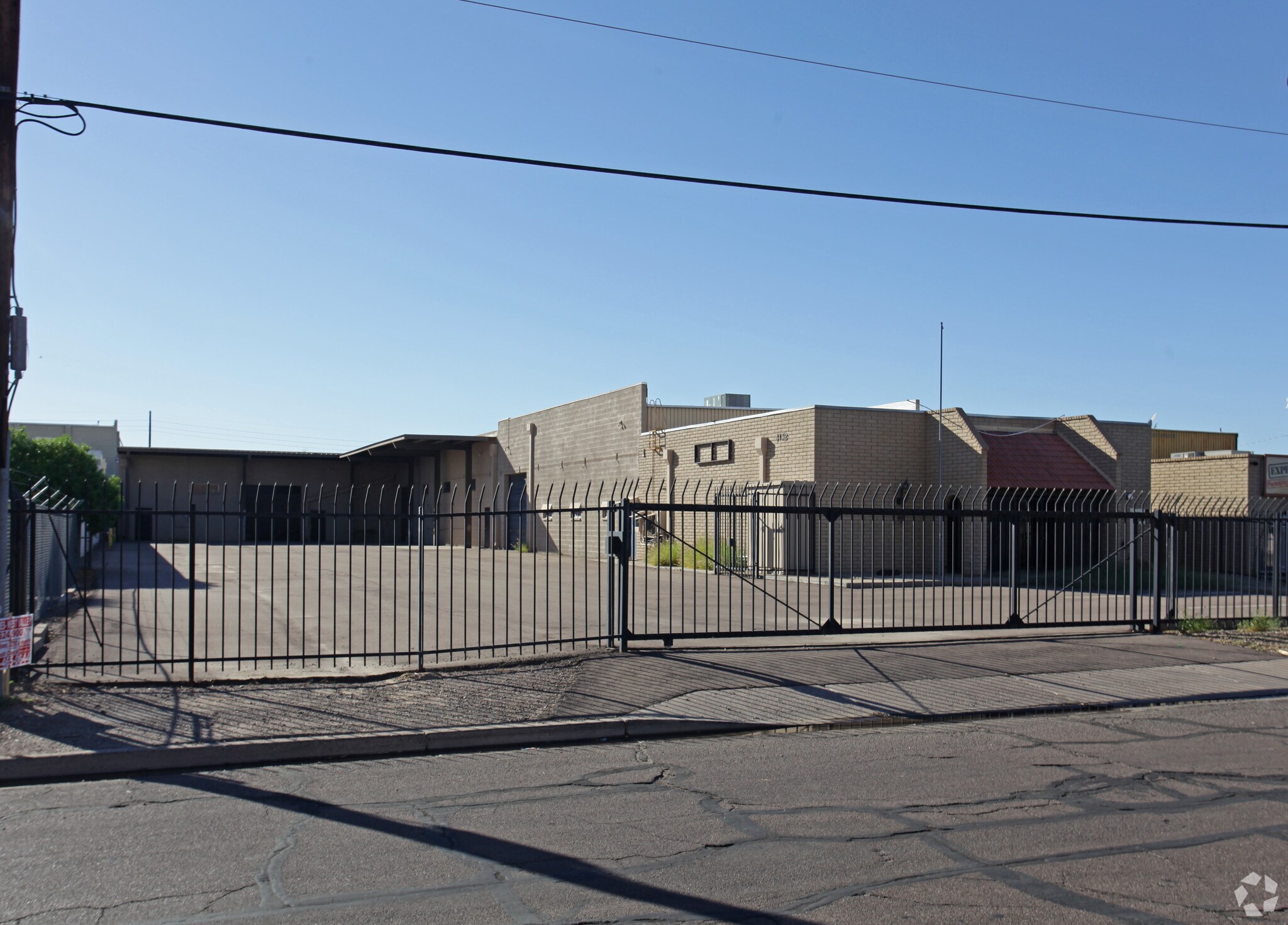4132 N 38th Dr, Phoenix, AZ for lease Primary Photo- Image 1 of 14