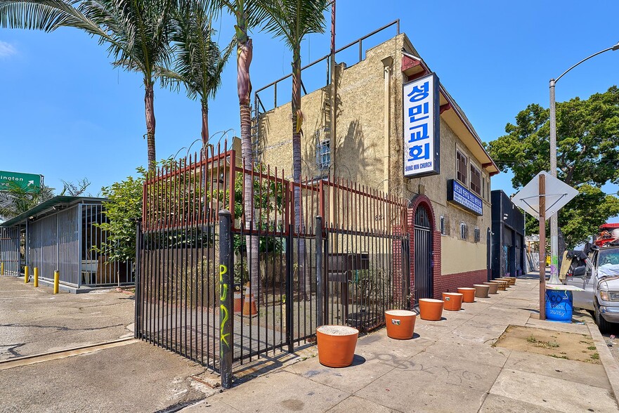 824 Venice Blvd, Los Angeles, CA for sale - Building Photo - Image 1 of 19