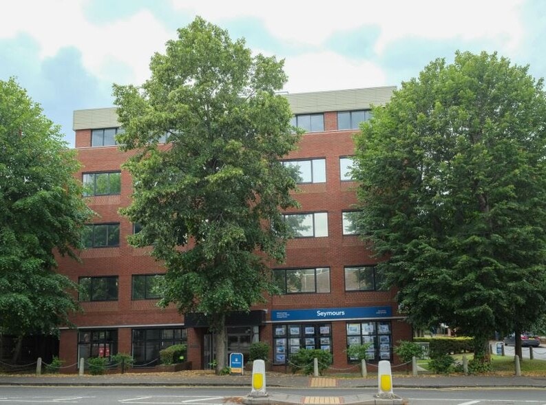 Station Appr, West Byfleet for lease - Building Photo - Image 2 of 5