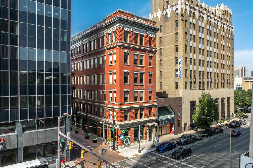 The Central Union Telephone Building - Commercial Real Estate