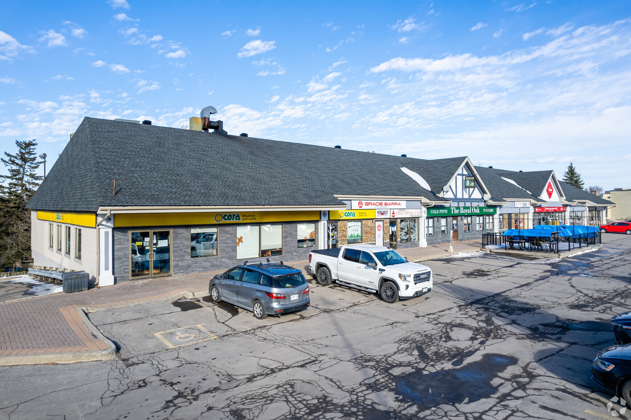 1971 St. Joseph Blvd, Ottawa, ON à vendre Photo principale- Image 1 de 1