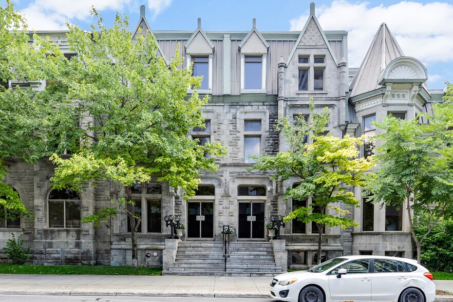 2222 Boul René-Lévesque O, Montréal, QC à louer - Photo principale - Image 1 de 5