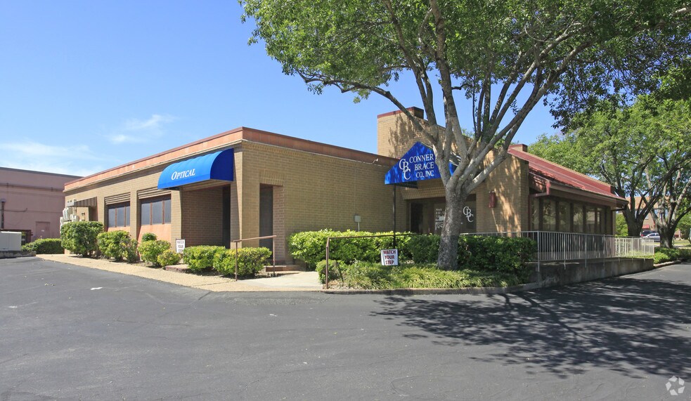 8105 Shoal Creek Blvd, Austin, TX à louer - Photo du bâtiment - Image 2 de 3