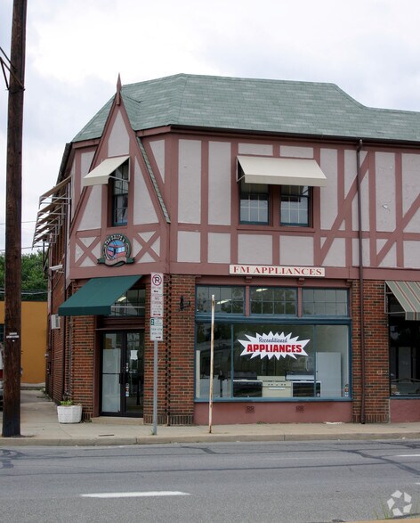 4806 Rhode Island Ave, Hyattsville, MD à louer - Photo du bâtiment - Image 3 de 19