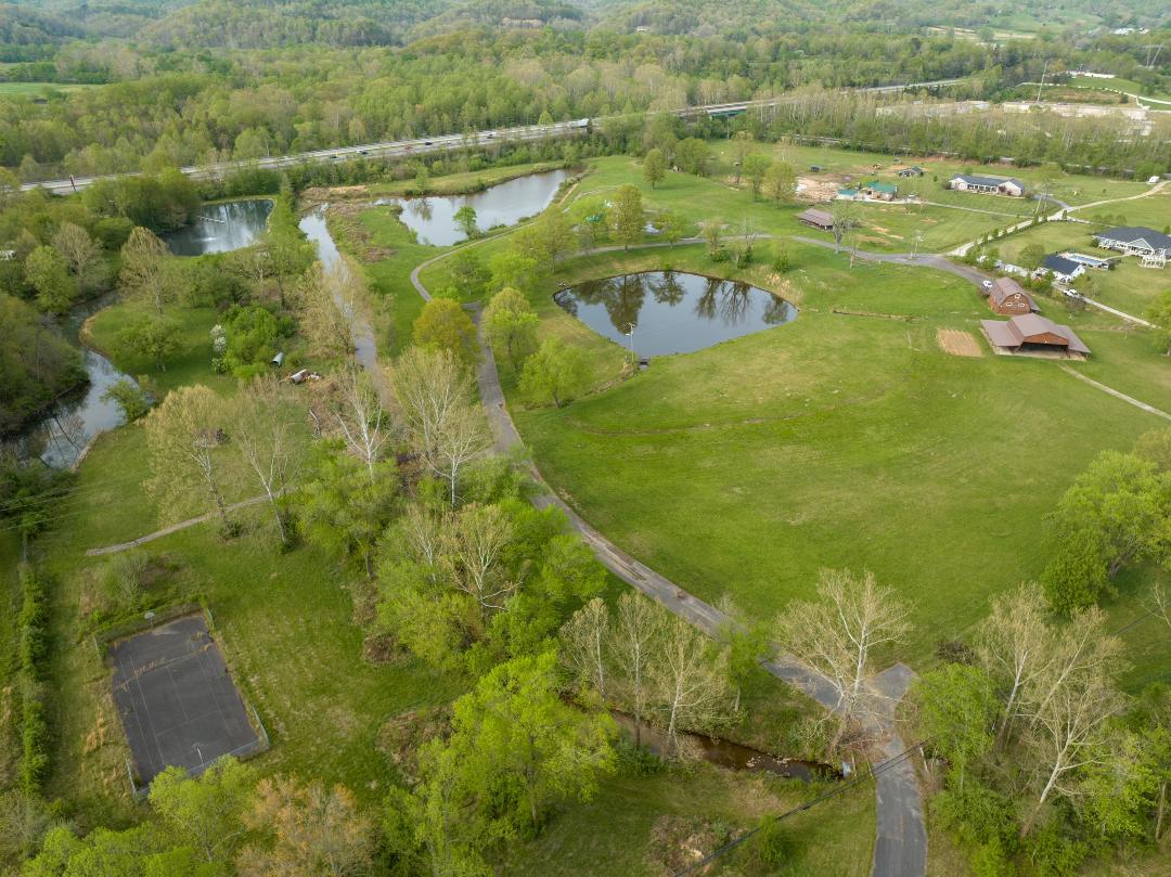 660 Fox Fire Rd, Milton, WV à vendre Aérien- Image 1 de 33