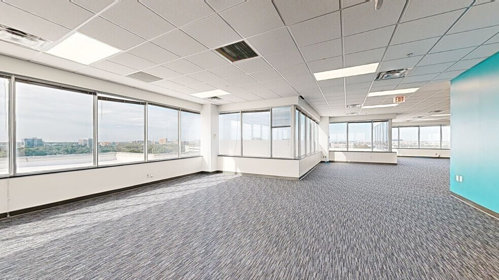 2002 N Lois Ave, Tampa, FL à louer - Numérisation 3D de Matterport - Image 2 de 16