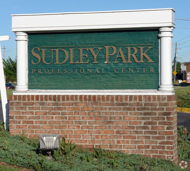 8629 Sudley Rd, Manassas, VA à vendre - Photo du bâtiment - Image 3 de 4