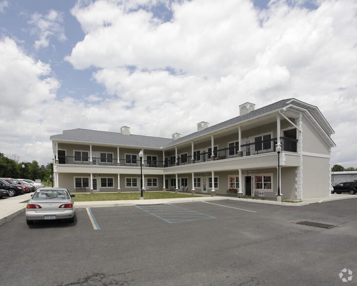 76-82 Boniface Dr, Pine Bush, NY for sale - Building Photo - Image 1 of 11