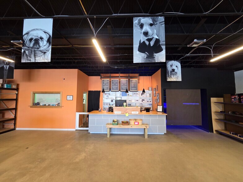 1105-1167 US Highway 1, Vero Beach, FL for lease - Interior Photo - Image 2 of 4