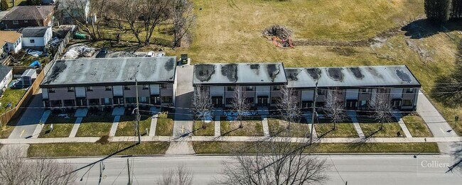 Plus de détails pour 820-852 Alice St, Woodstock, ON - Multi-résidentiel à vendre