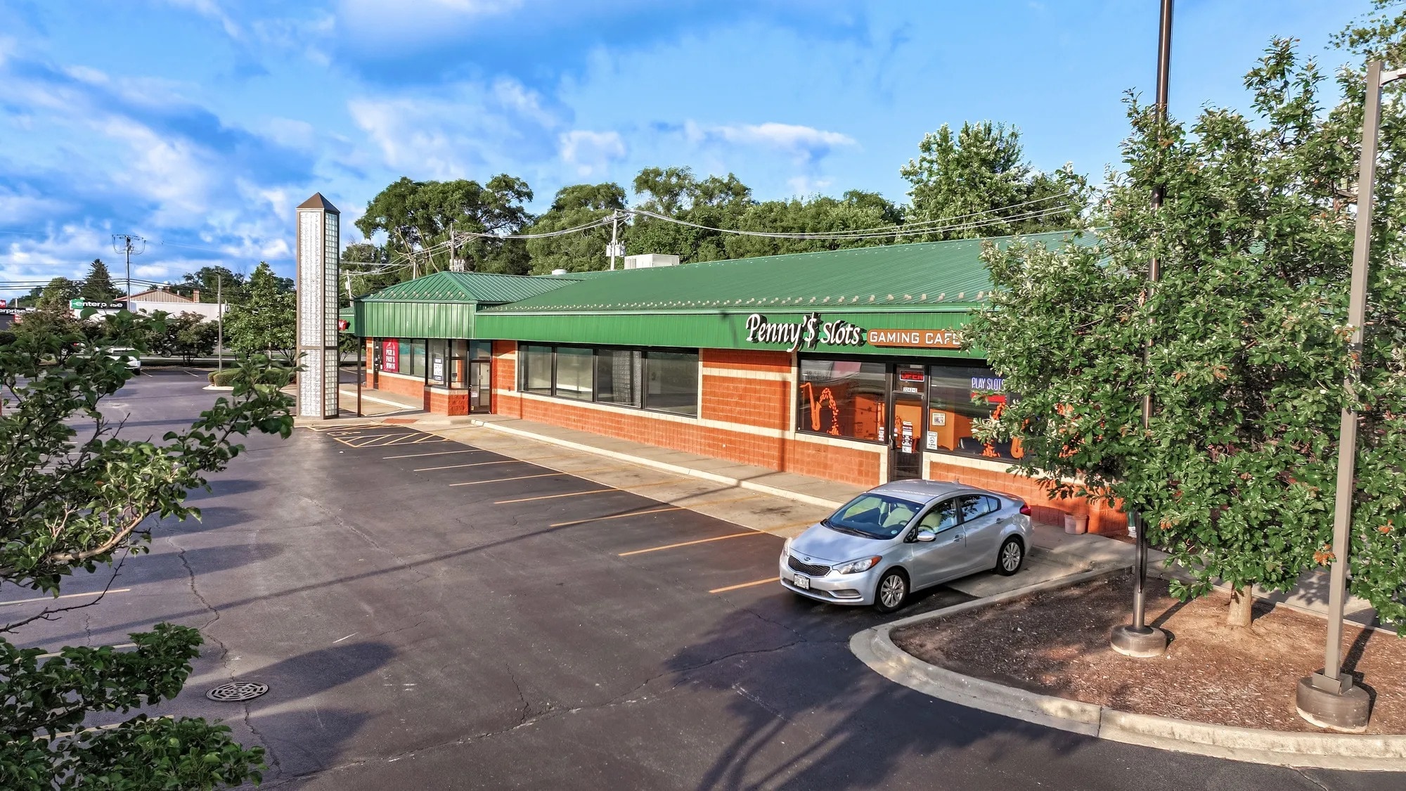 3242 Sheridan Rd, Zion, IL for lease Building Photo- Image 1 of 7