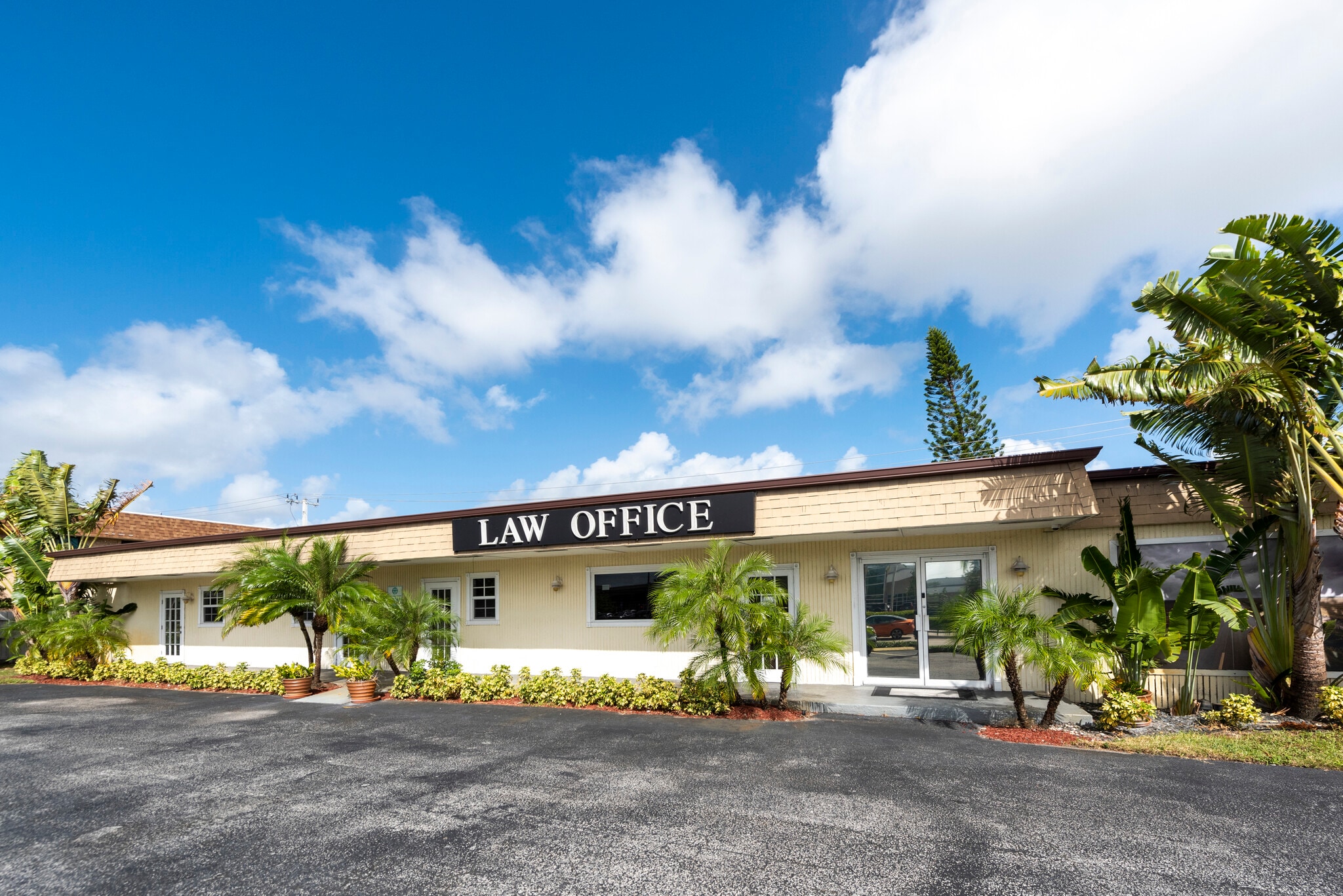 45 E Sheridan St, Dania Beach, FL for lease Primary Photo- Image 1 of 22