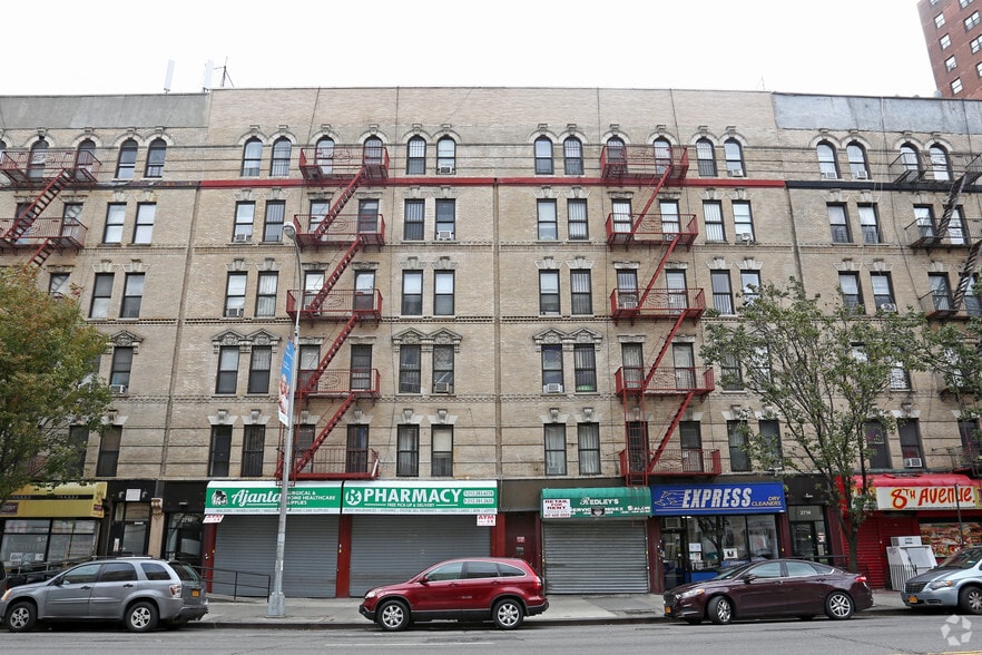 2714 Frederick Douglass Blvd, New York, NY for lease - Building Photo - Image 3 of 6