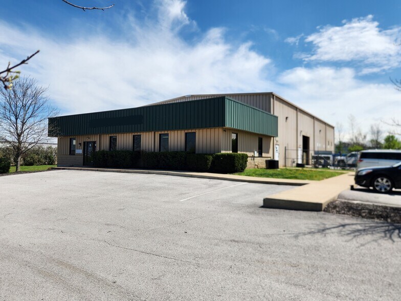 140 Ambassador Dr, Bowling Green, KY à louer - Photo du bâtiment - Image 3 de 9