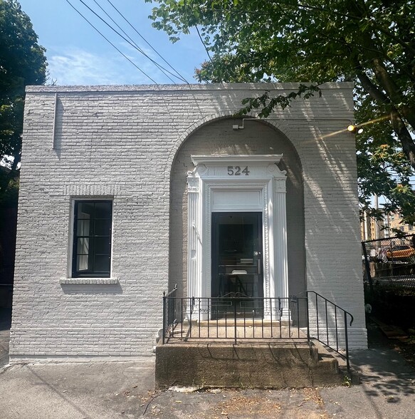 524 Franklin St, Buffalo, NY for lease - Building Photo - Image 1 of 27