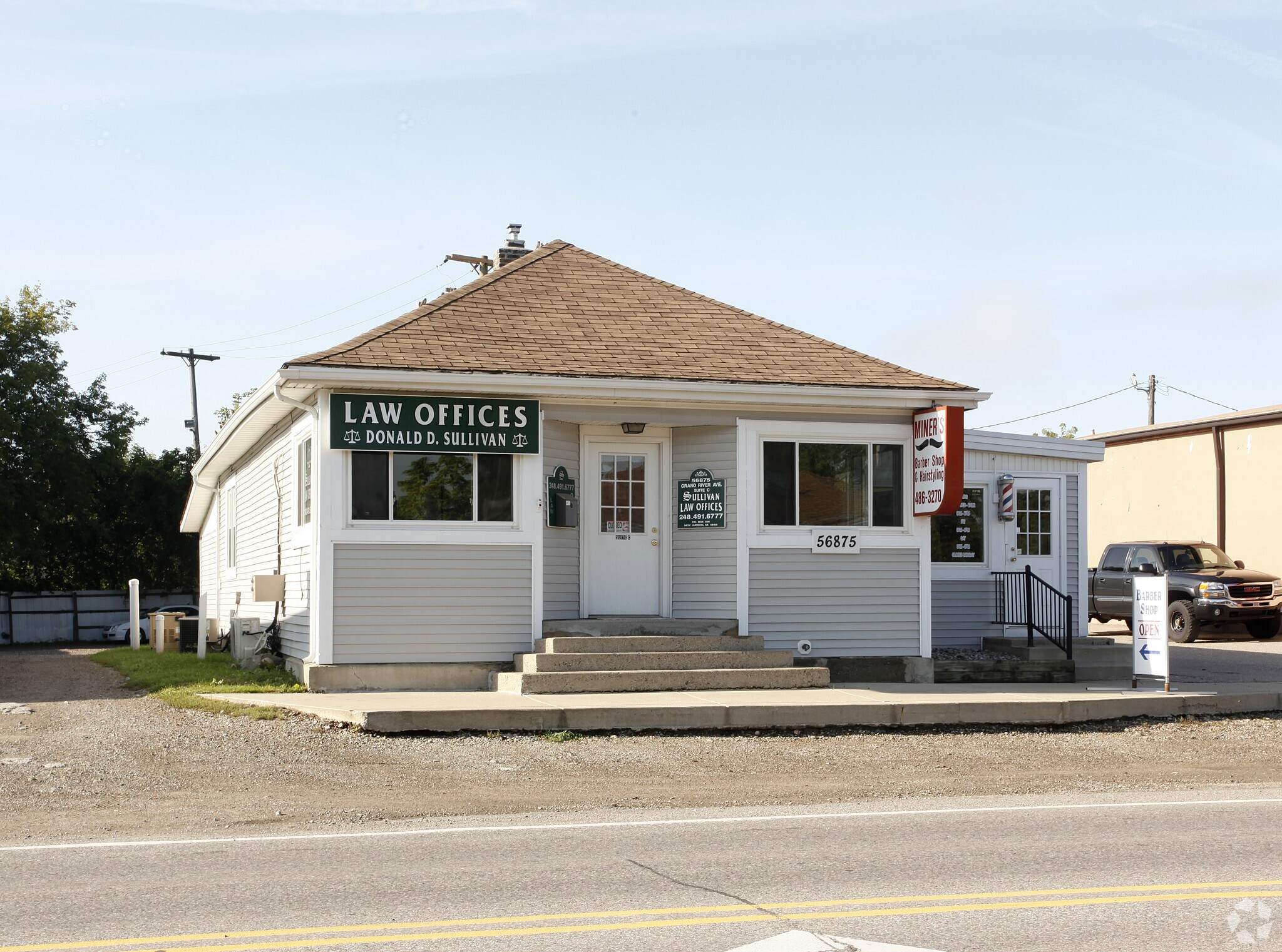56875 Grand River Ave, New Hudson, MI for sale Primary Photo- Image 1 of 3