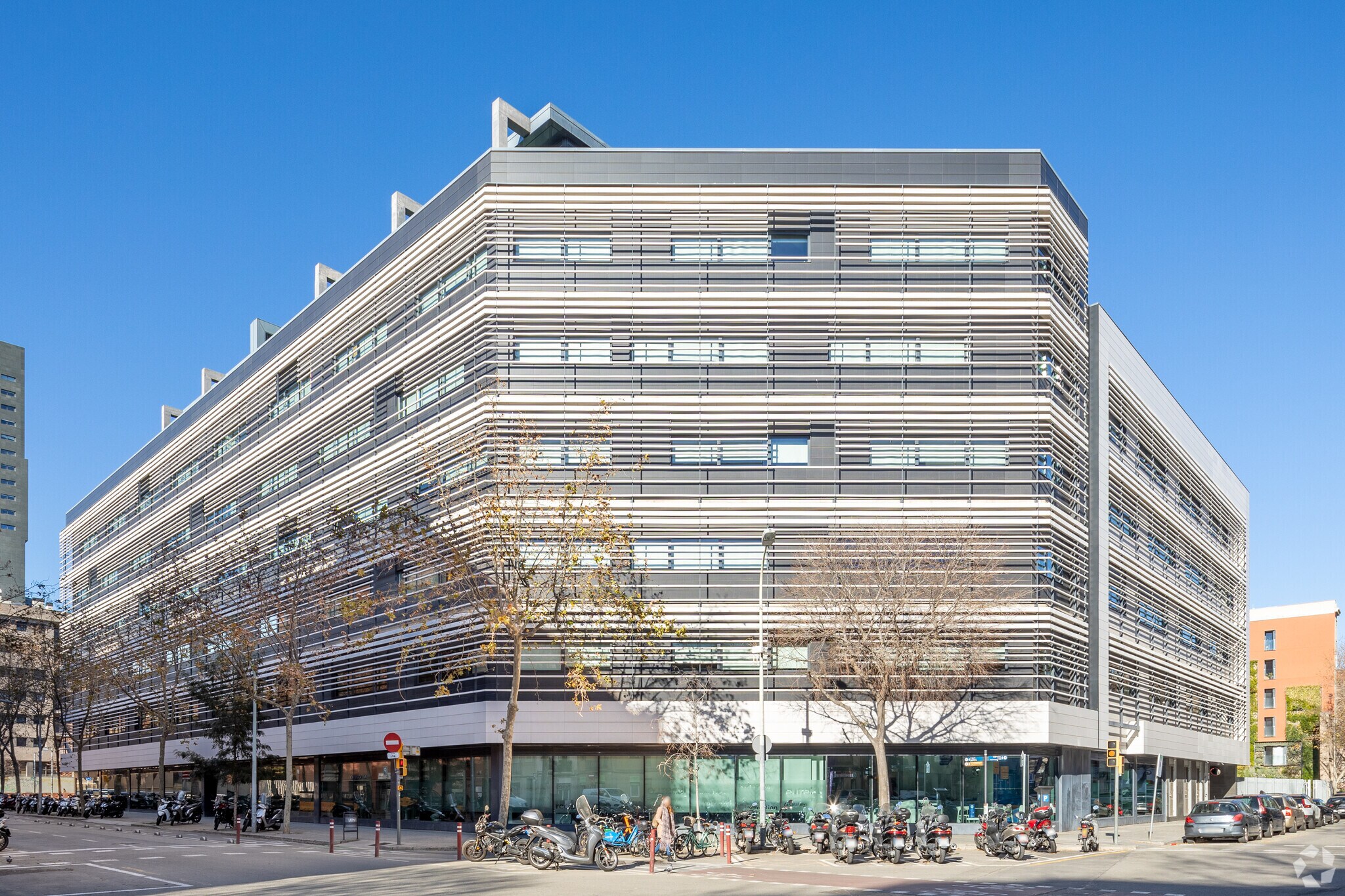 Camí Antic de València, 54, Barcelone, Barcelona à louer Photo du bâtiment- Image 1 de 7