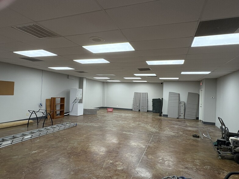 3360 Raymond Diehl Bus Lane Rd, Tallahassee, FL à louer - Photo du bâtiment - Image 3 de 7