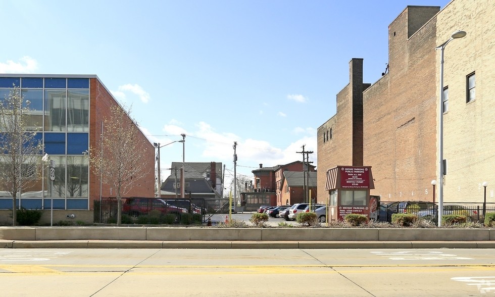 3030 Euclid Ave, Cleveland, OH à louer - Photo du bâtiment - Image 2 de 16