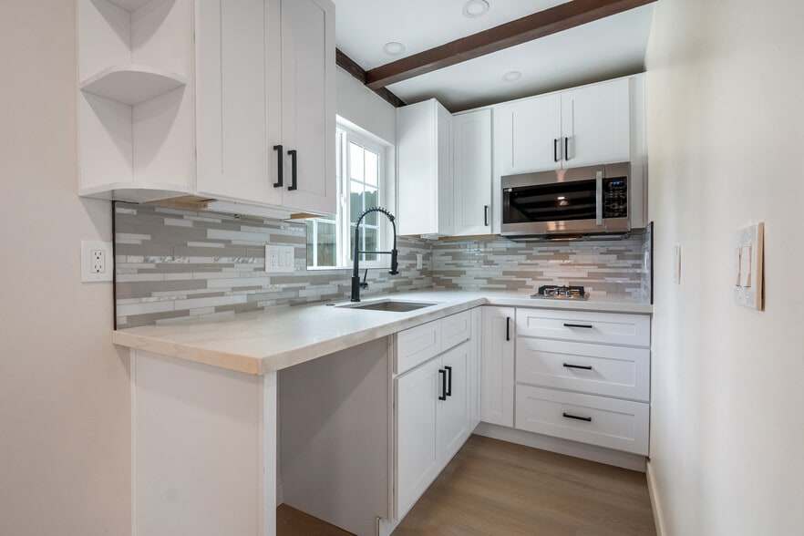 6665 Amherst St, San Diego, CA à vendre - Photo intérieure - Image 3 de 25