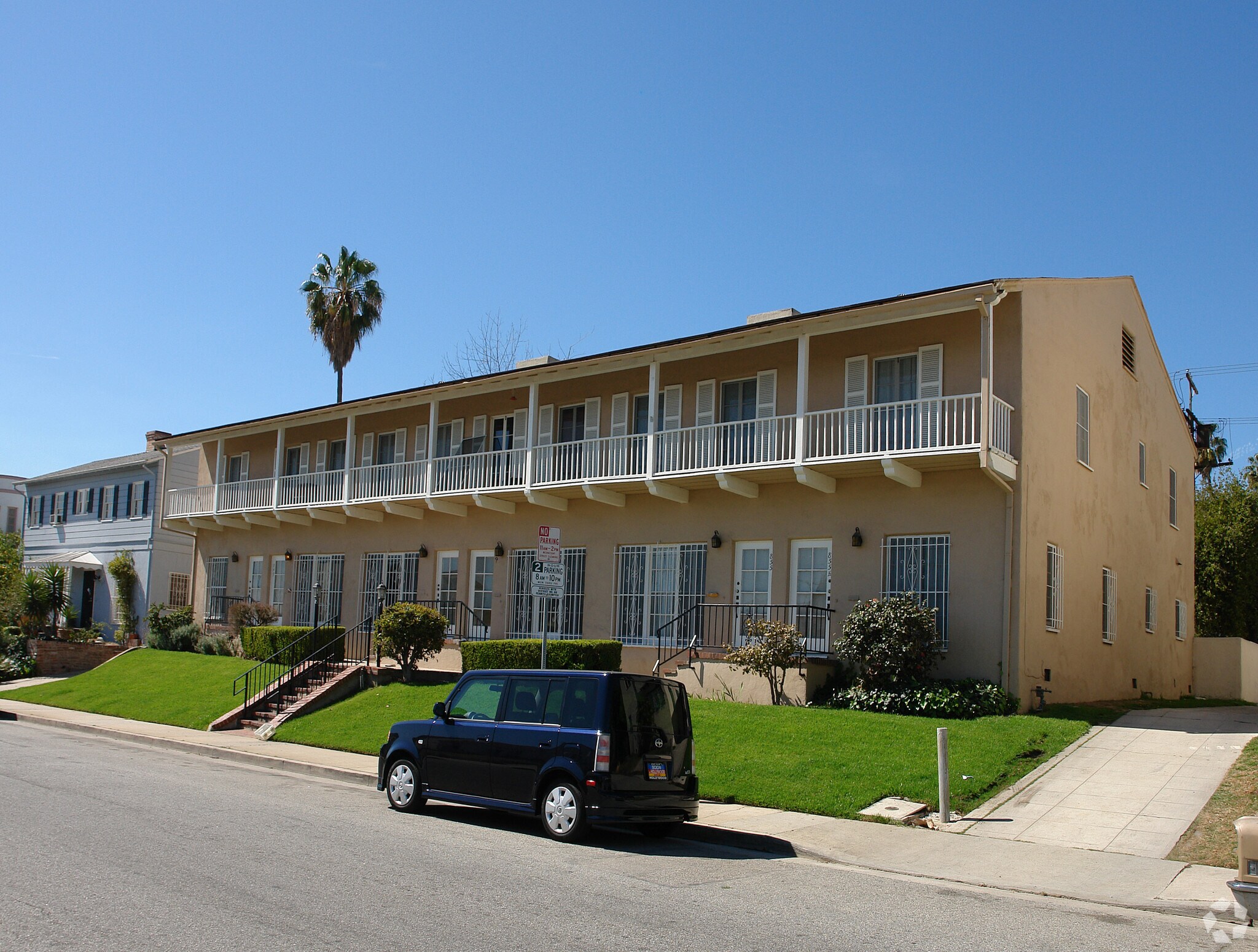 847 N Alexandria Ave, Los Angeles, CA for sale Primary Photo- Image 1 of 1