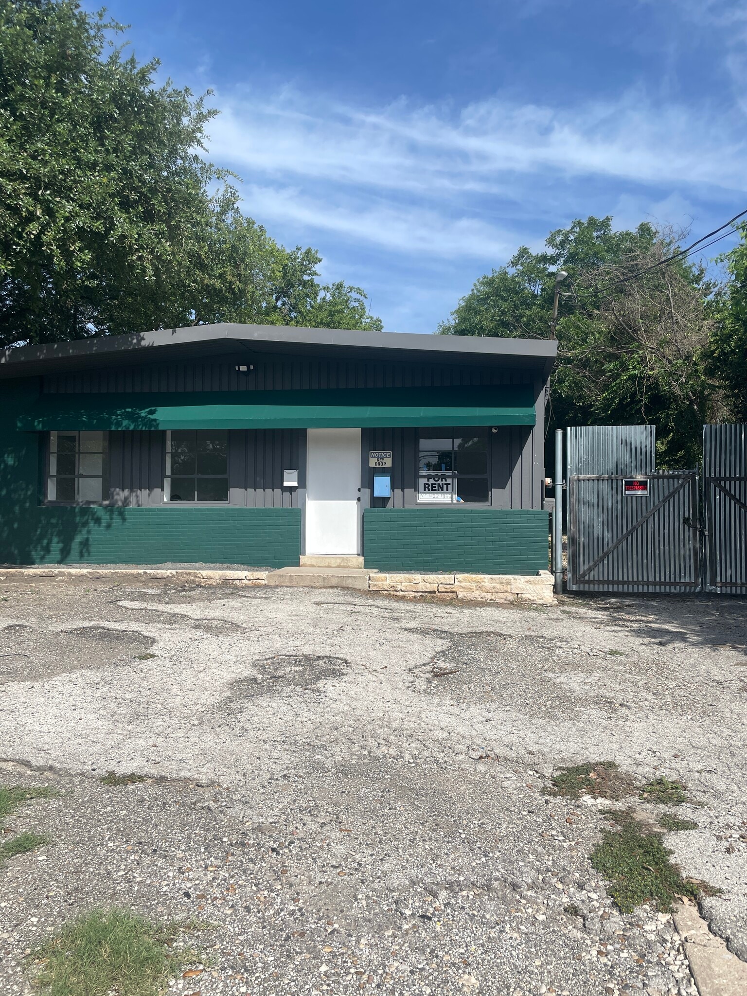 6516 Shirley Ave, Austin, TX for lease Building Photo- Image 1 of 6