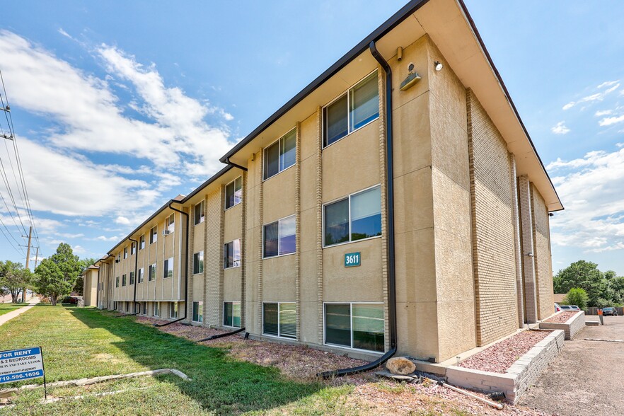 3603 Airport Rd, Colorado Springs, CO à vendre - Photo du bâtiment - Image 3 de 9