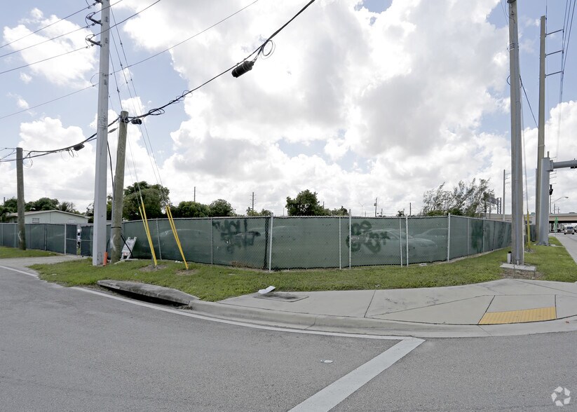 7600 W Flagler St, Miami, FL à vendre - Photo du bâtiment - Image 2 de 22