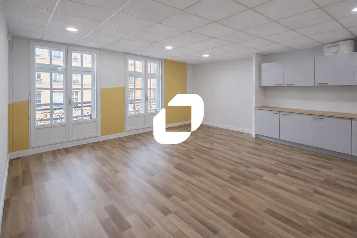 26 Rue Du Faubourg Saint-Antoine, Paris for lease Interior Photo- Image 1 of 11