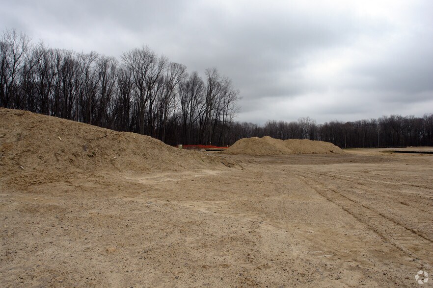 Cartier Dr, Novi, MI à louer - Photo du bâtiment - Image 2 de 2