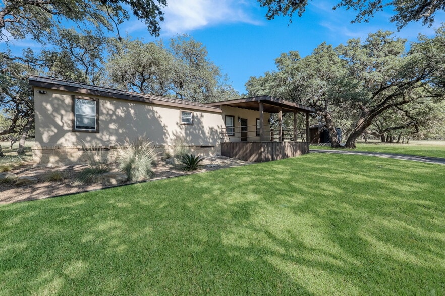 41 Scenic Loop Rd, Boerne, TX for sale - Building Photo - Image 3 of 6