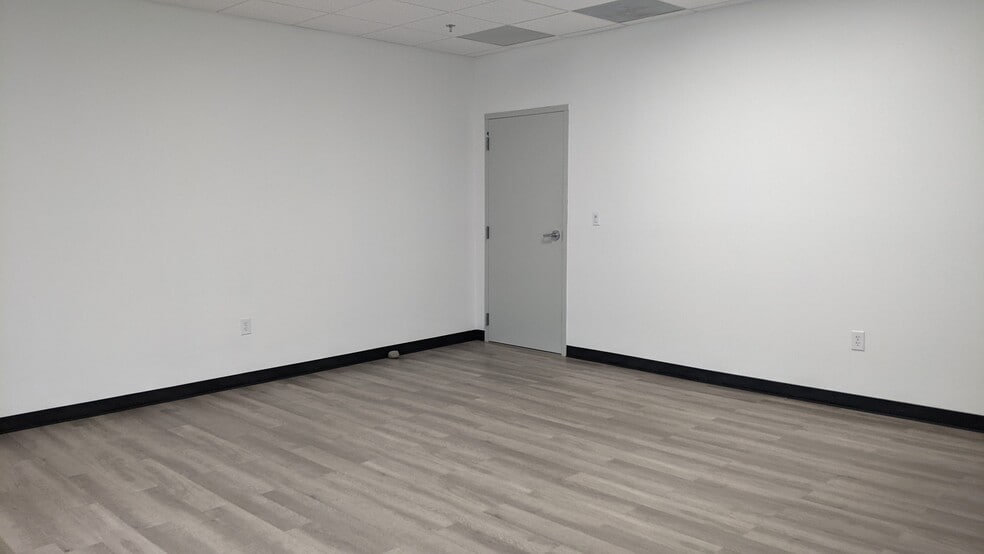 11714 Boudreaux Rd, Tomball, TX for lease - Interior Photo - Image 3 of 5