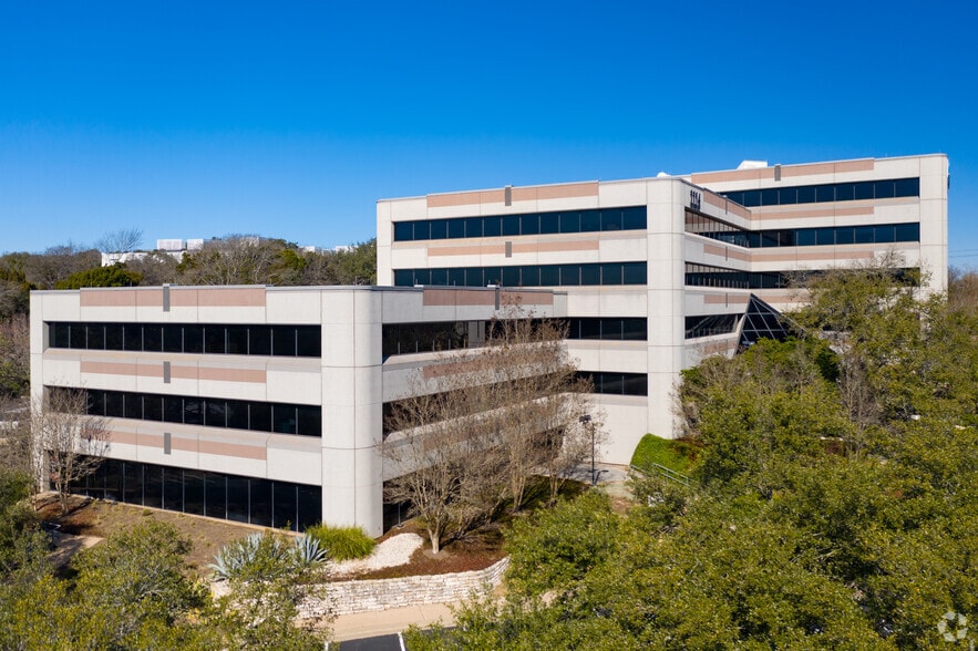 1114 Lost Creek Blvd, Austin, TX à louer - Photo du bâtiment - Image 3 de 5