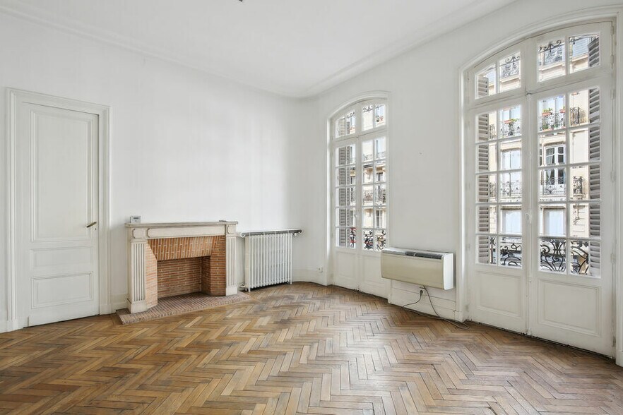 30 Cours Pasteur, Bordeaux for lease - Building Photo - Image 1 of 11