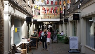 Plus de détails pour 6 Red Lion yard, Colchester - Commerce de détail à louer