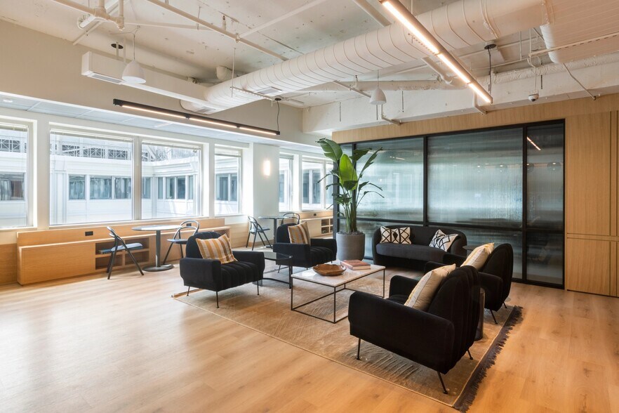 601 13th St NW, Washington, DC à louer - Photo du bâtiment - Image 1 de 11