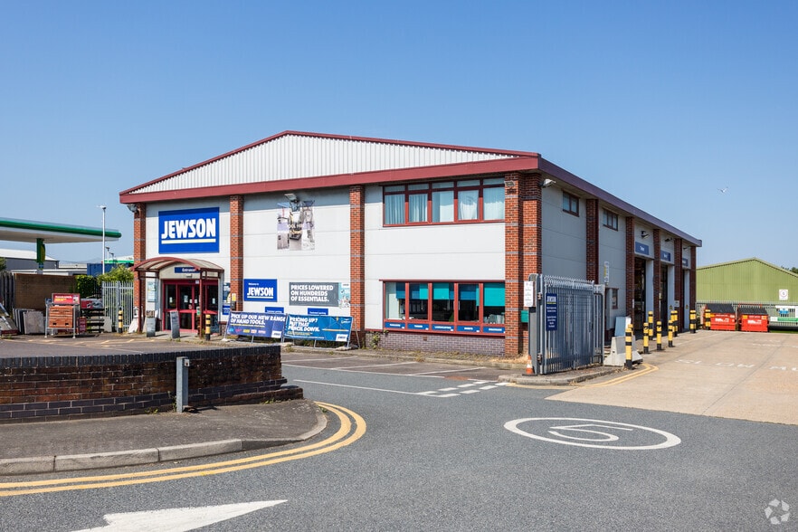 Building 1 70 South Rd, Hailsham for sale - Primary Photo - Image 1 of 3