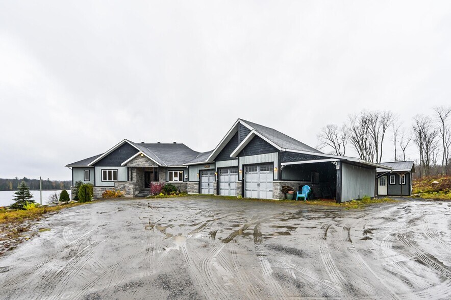 433 Cardwell Lake Rd, Huntsville, ON à vendre - Photo du bâtiment - Image 2 de 8