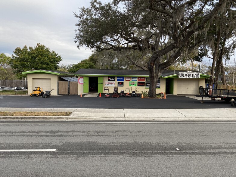 6721 Massachusetts Ave, New Port Richey, FL for sale - Primary Photo - Image 1 of 1