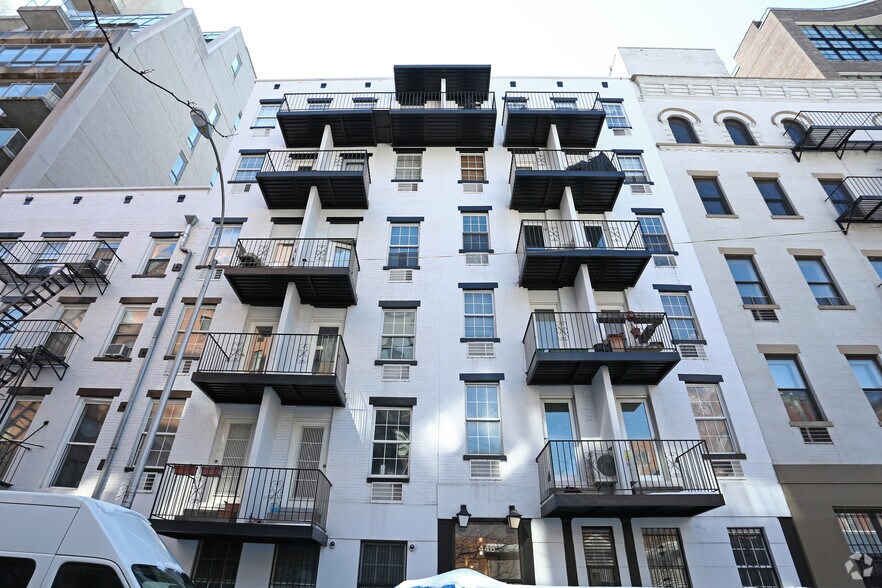 448-450 W 19th St, New York, NY à vendre - Photo du bâtiment - Image 3 de 5