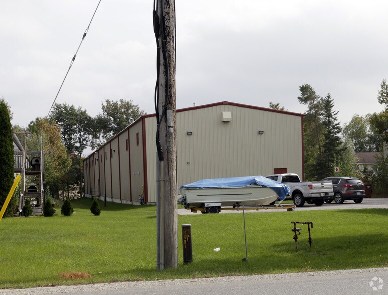 1509 Snow Valley Rd, Springwater, ON à vendre - Photo du bâtiment - Image 2 de 2