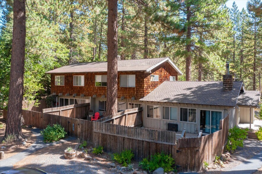 520-540 Village Rd, Tahoe City, CA à vendre - Photo principale - Image 1 de 23