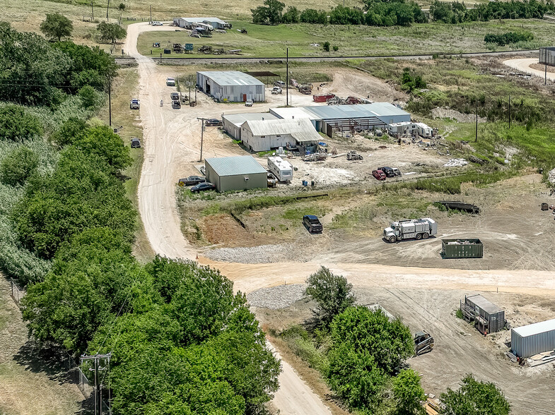 605 S State Highway 95, Taylor, TX for sale - Building Photo - Image 3 of 11